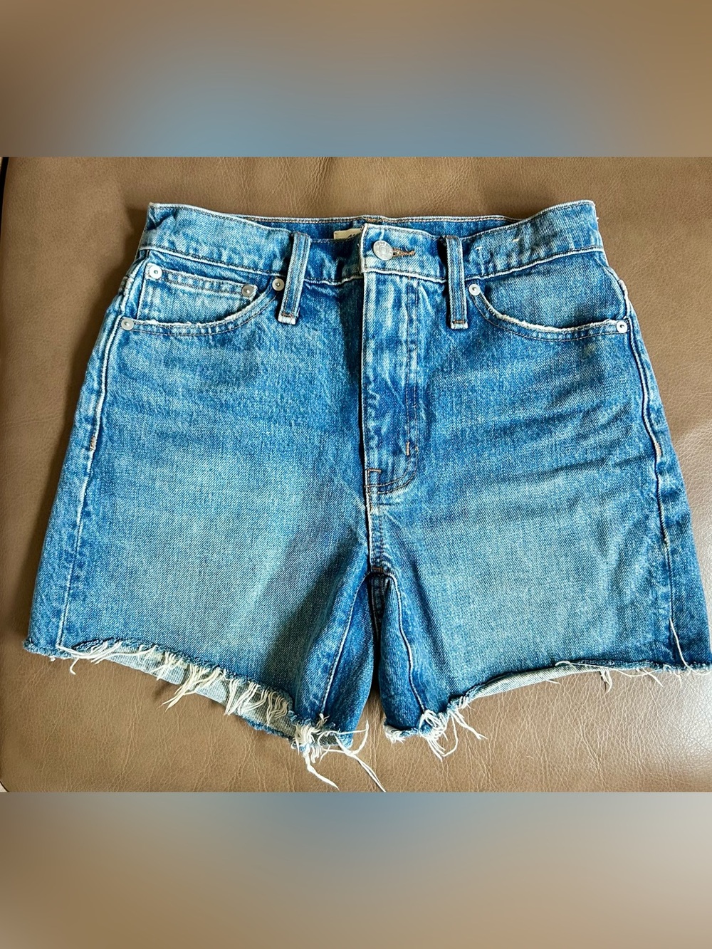 Madewell - Relaxed Mid-length Shorts